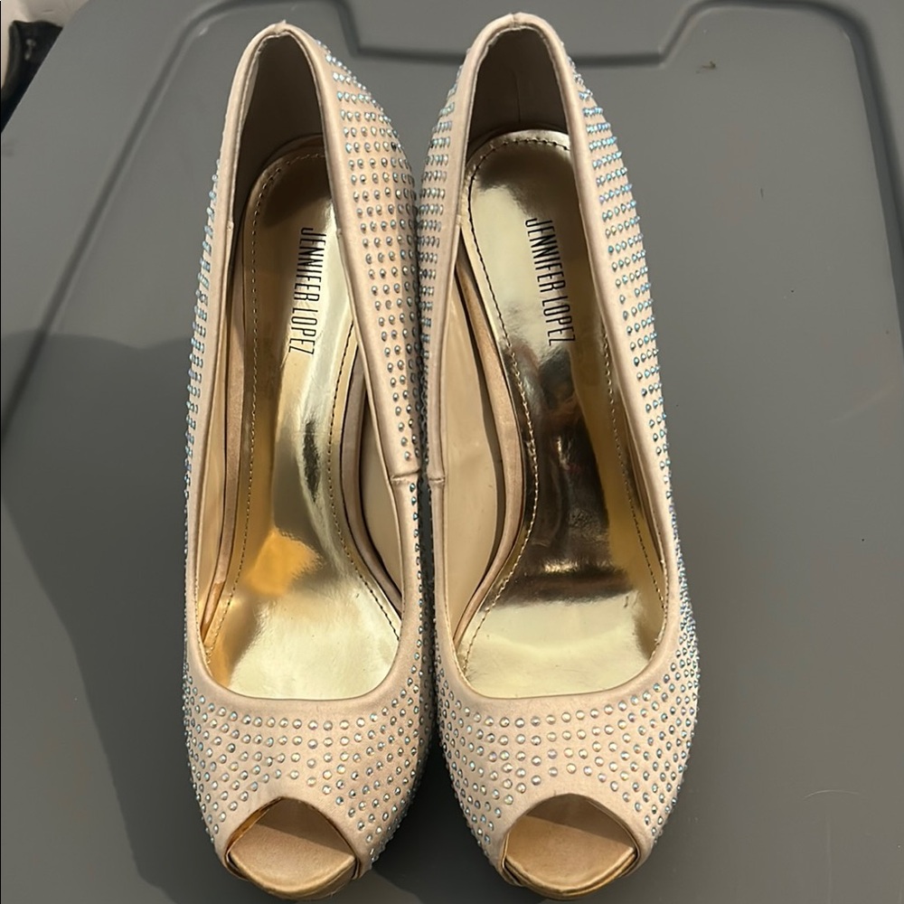 Jennifer Lopez Cream Textured High Heels